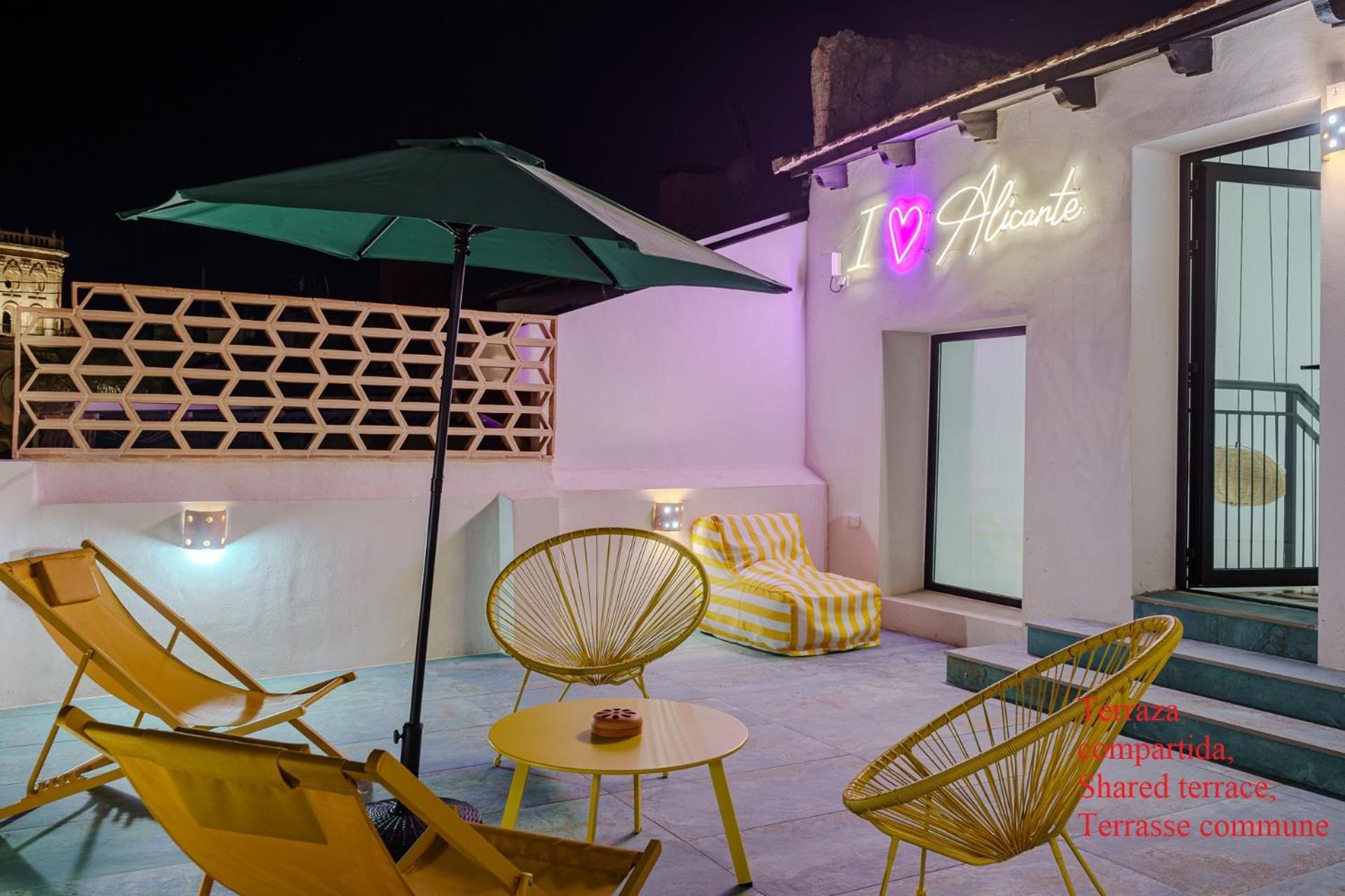 Cozy Charming Apartment In Historic Center Alicante Ngoại thất bức ảnh